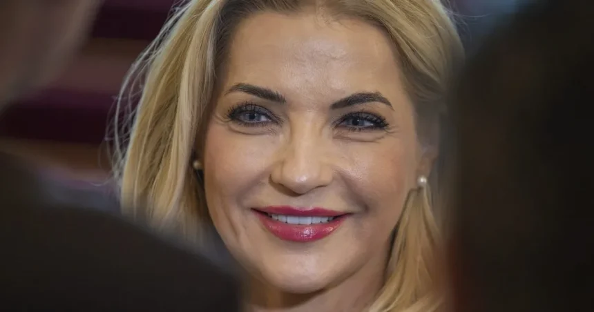 Premiér navrhol za podpredsedníčku vlády Martinu Šimkovičovú