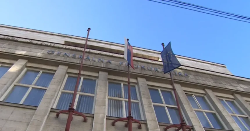 Pri hrozbe sekerou pred školou v Čeľadiciach zlyhali polícia aj prokurátor, tvrdí Žilinka