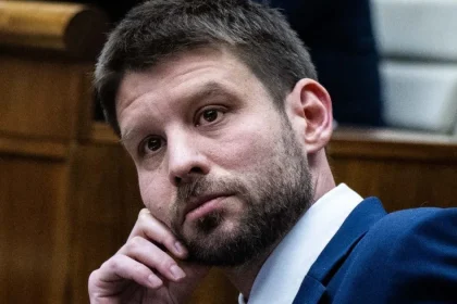 Prieskum Focusu: PS predbehlo Smer-SD, posilnilo Hnutie Slovensko, klesla SaS