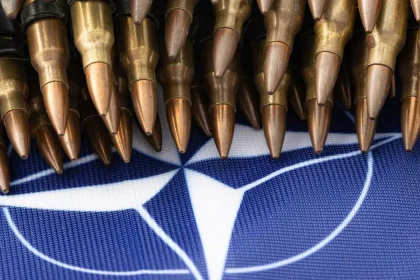 Rast pravicových strán v Európe znepokojuje NATO