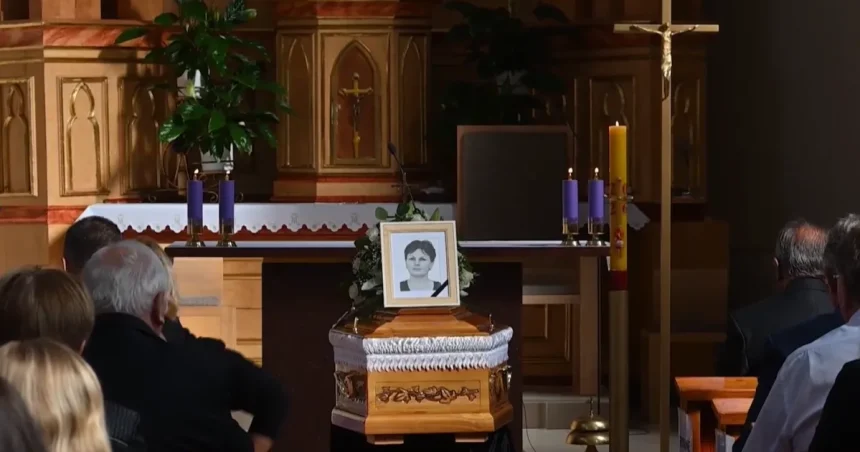 Staškov: Rozlúčka s učiteľkou Boženou, na ktorú spomínali kolegovia a triedna učiteľka
