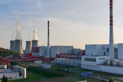 Štvrtý blok Mochoviec už dodáva elektrinu do siete, ide o historický moment
