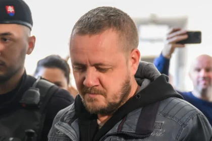 Súd zrušil Šutajov rozkaz, ktorým postavil Čurillu mimo služby