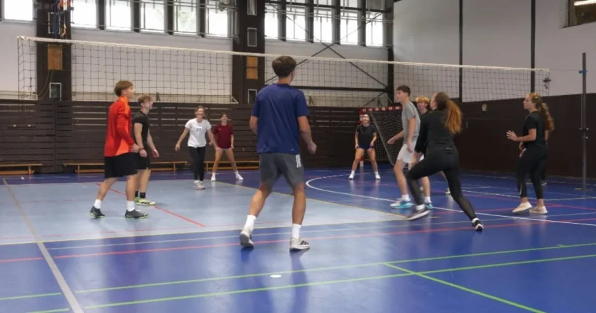 Tretina stredoškolákov v kraji necvičí na telesnej. Župa ich chce motivovať