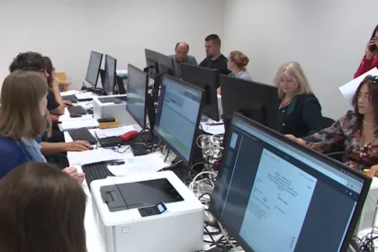 Vo verejnej správe pribudne vyše 2 500 zamestnancov, platy presiahnu 15 miliárd eur