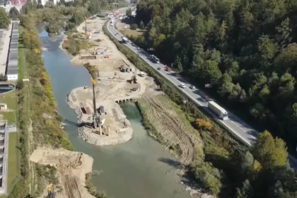 Výstavba D3 na Kysuciach uľaví doprave, no zároveň ju komplikuje: vodiči stoja v zápchach